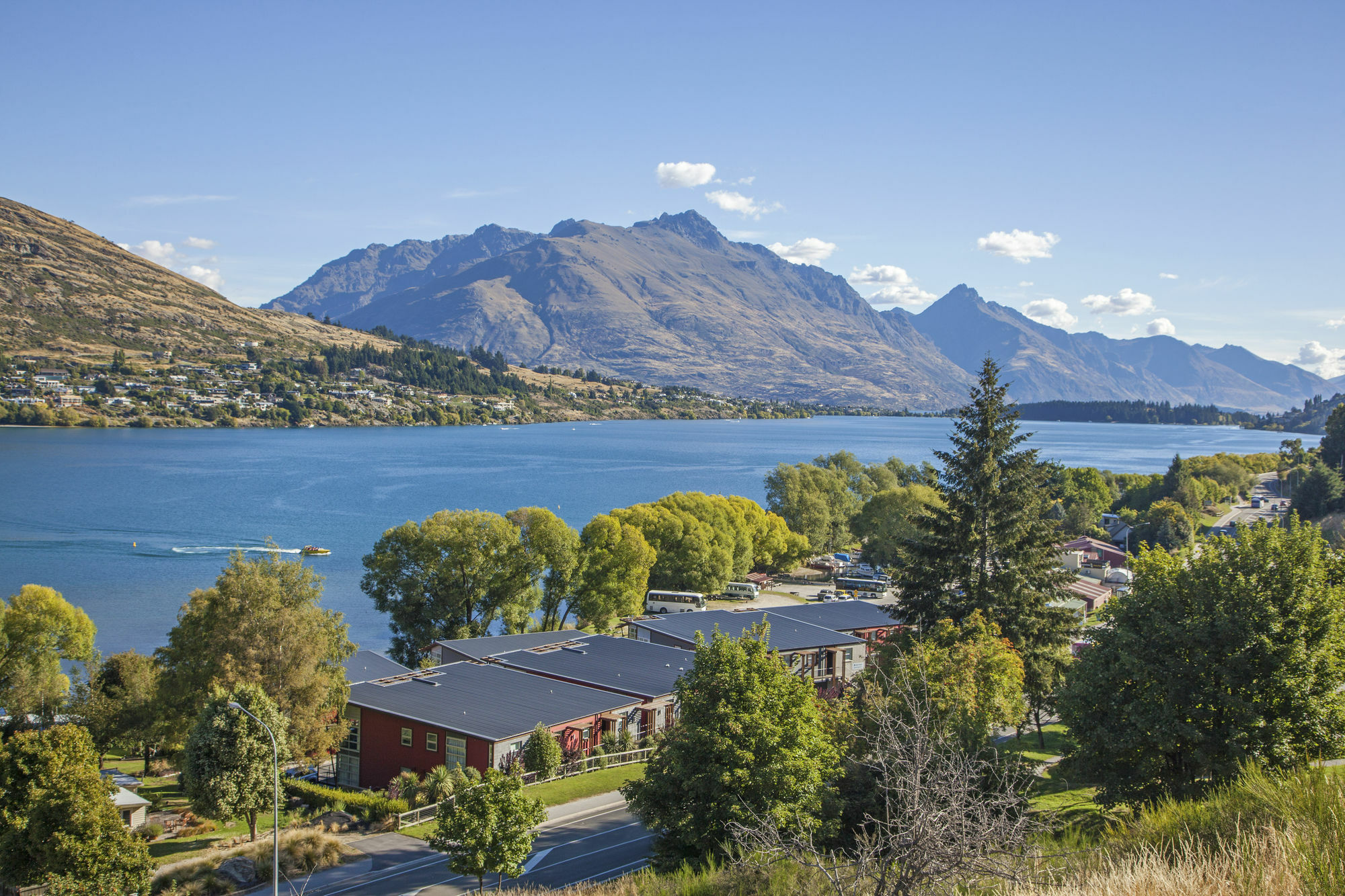 Mantra Marina Queenstown Aparthotel Exterior photo