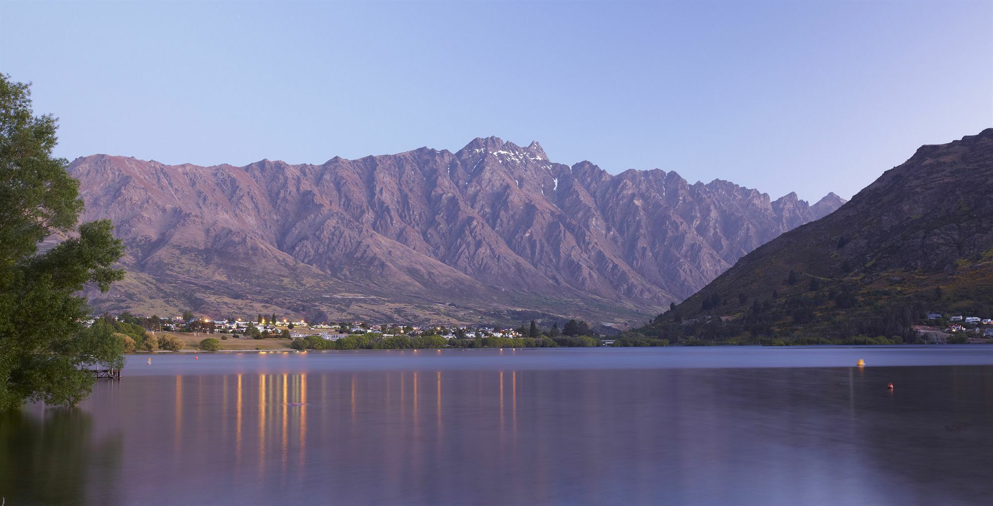 Mantra Marina Queenstown Aparthotel Exterior photo