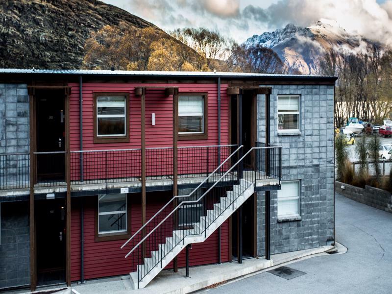 Mantra Marina Queenstown Aparthotel Exterior photo